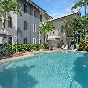 https://bay-village-tropical-retreat.queenslandhotels.net