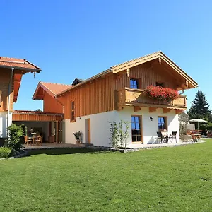 https://pension-schweizerhaus-garni-weyarn.com-bavaria.com
