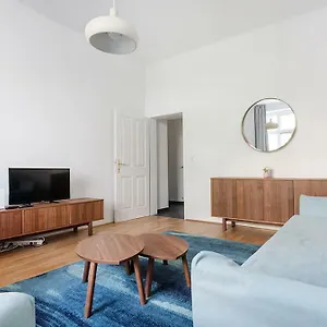 Apartment Universum, Wien