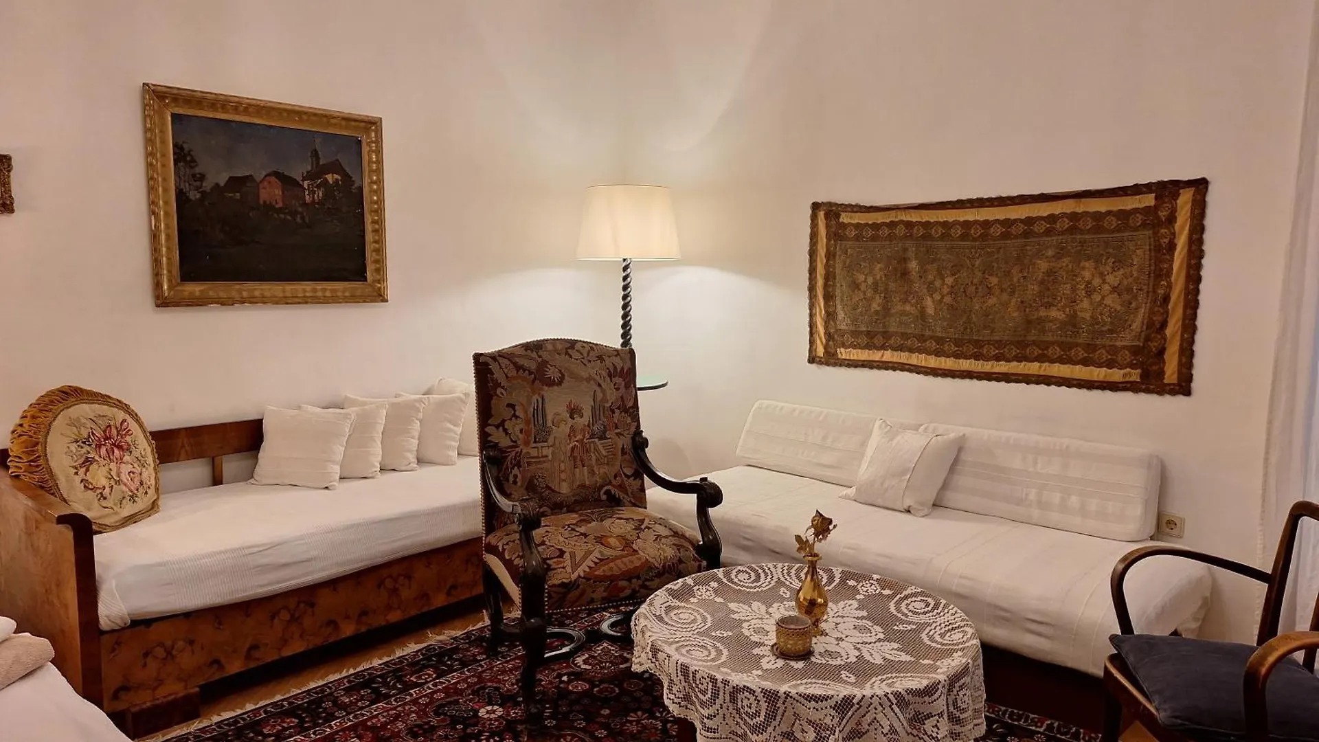 Apartment Altwien