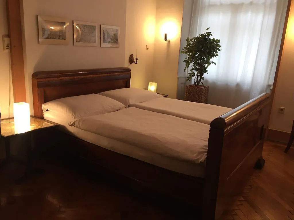 Apartment Altwien אוסטריה